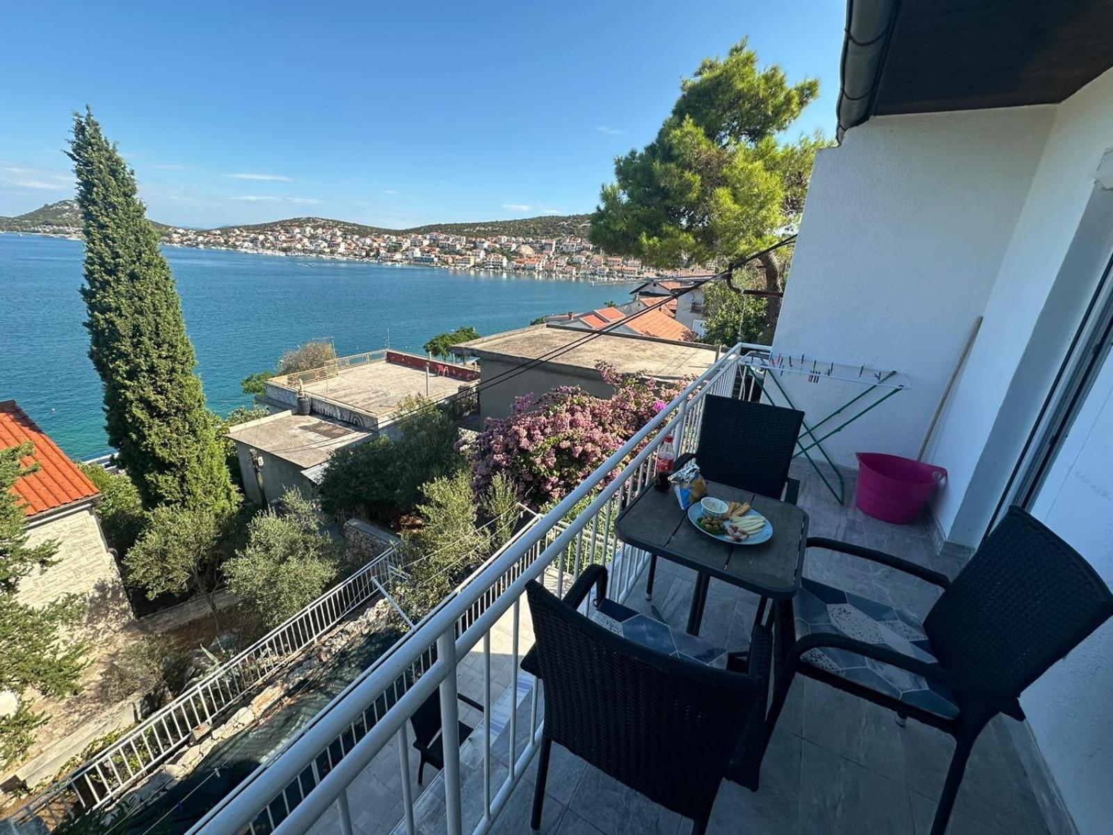 Apartment Mip Tisno Eksteriør bilde
